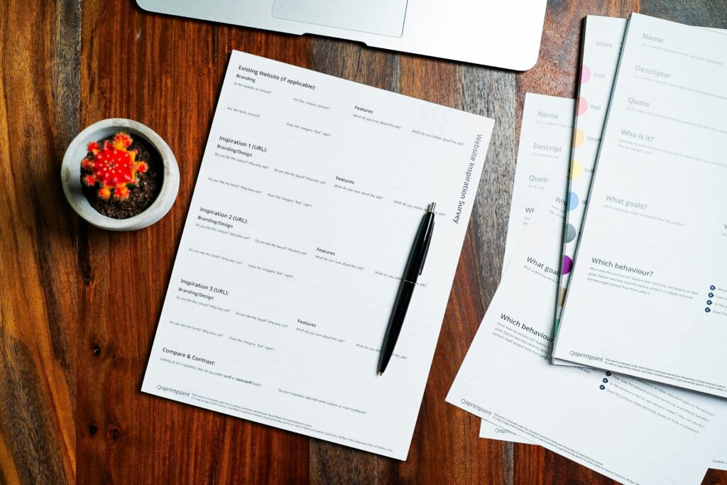 HR manager handling employee return from FMLA leave and managing late return compliance requirements